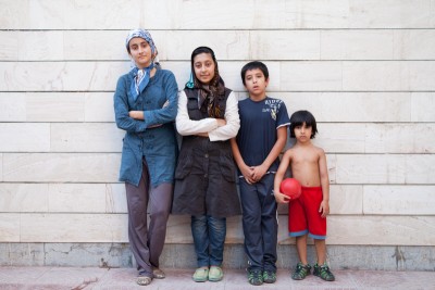 Das sind die jüngsten vier Enkelkinder der Familie. Die ältesten Enkelkinder haben bereits selbst Kinder. Der älteste Urenkel ist 5 Jahre alt und der jüngste Enkel ist 9 geworden.
